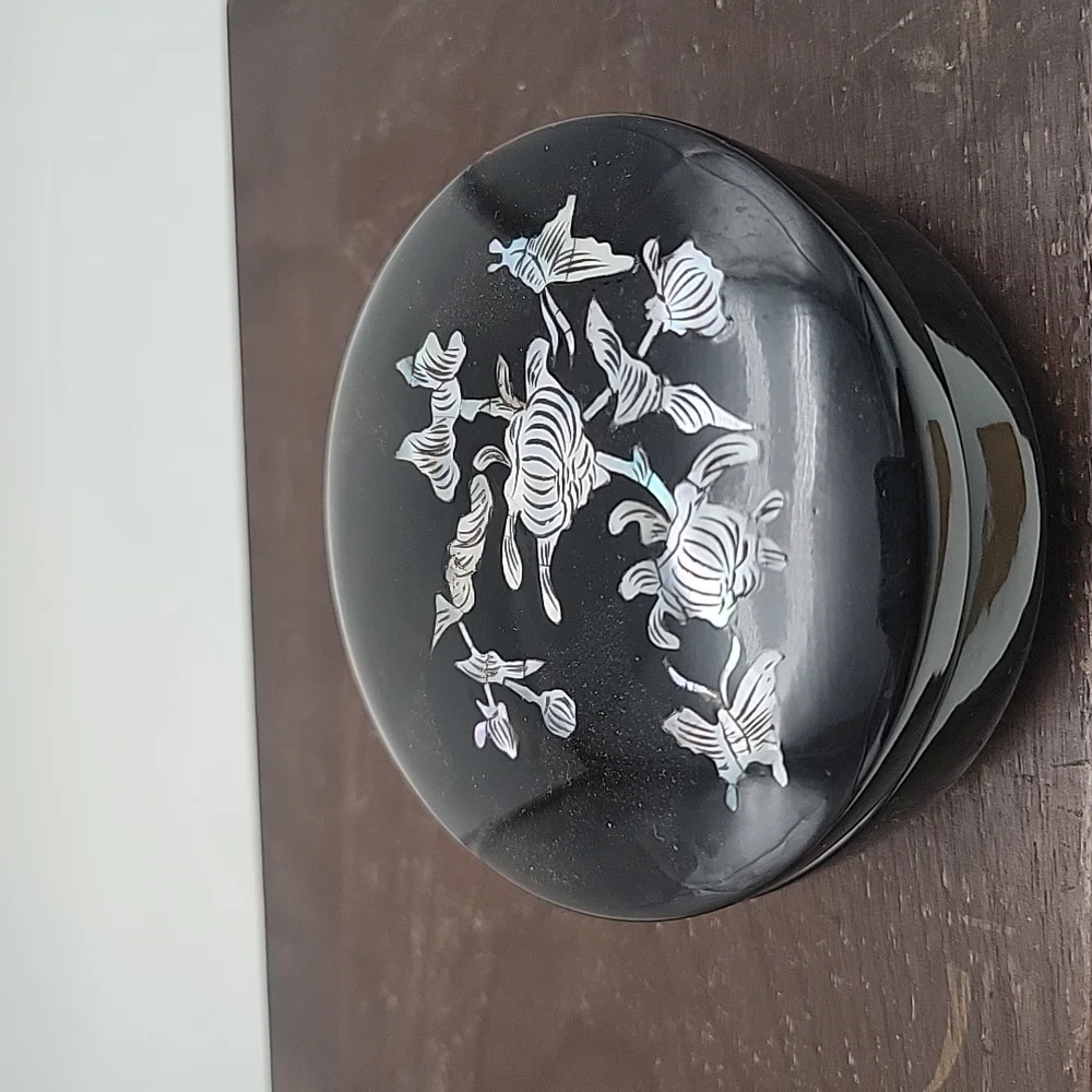 Vtg Black Lacquer Box Lid Mother of Pearl Inlaid Bird Butterfly Trinket Jewelry